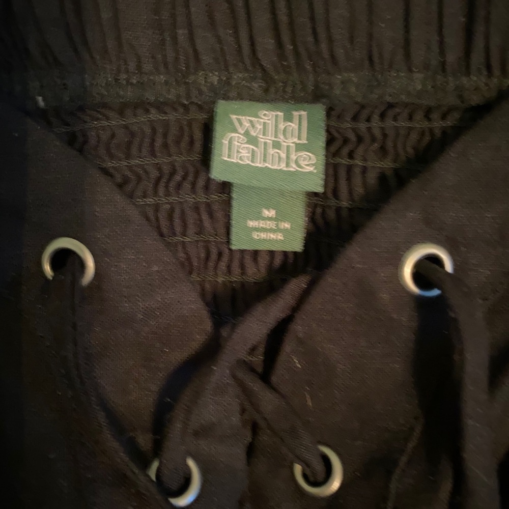 Drawstring Crop Top - Picture 4 of 5